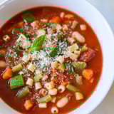 Tomate Basilikum Minestrone