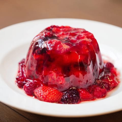 Rote Grütze mit Vanille