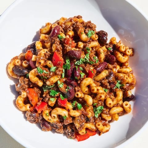 Close-up of the delicious one-pot ditalini recipe with cocoa chili, perfect for a cozy dinner.